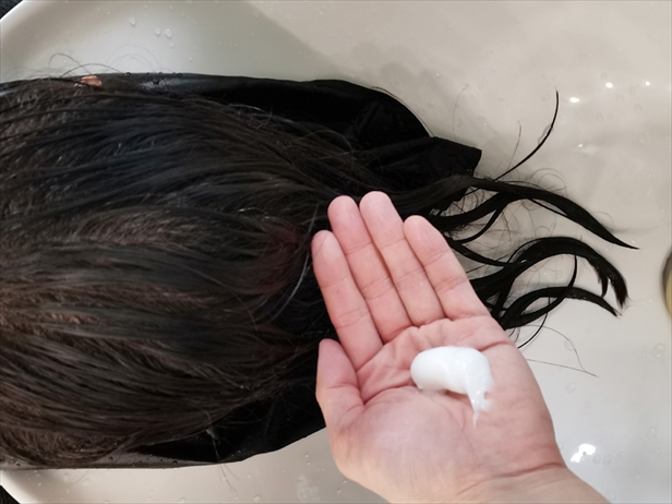 台北大安區仁愛路A Relax Hair日系美髮沙龍髪質改善護髮工程5頭髮內部形成髮芯,將低分子角蛋白在內部放大,完成凝聚結合